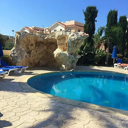 Village F110 Apartment Pyla